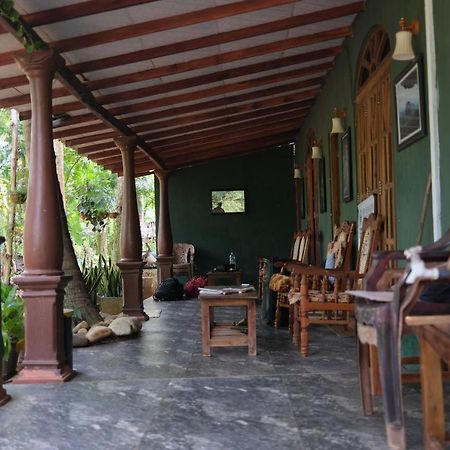 One More Night Hostel Sigiriya Exterior photo